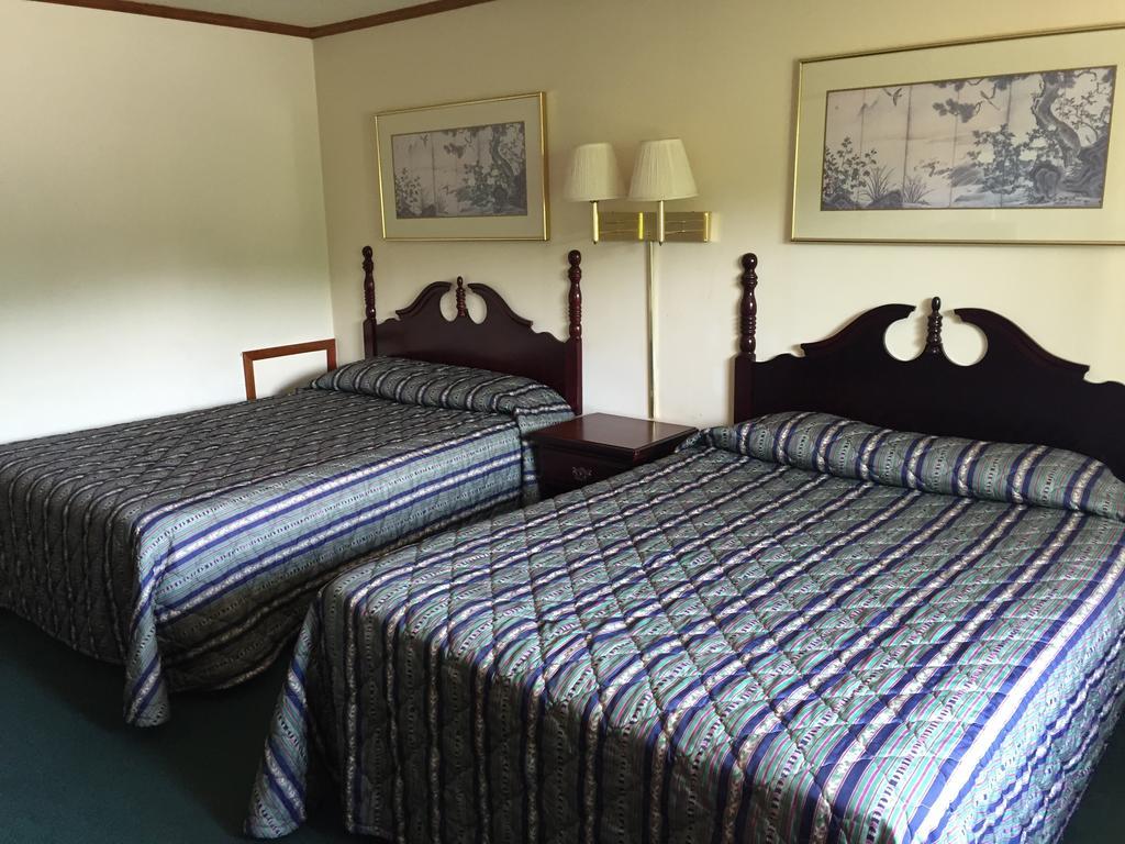 A Sapphire Inn Franklin Δωμάτιο φωτογραφία